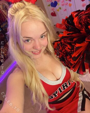 Full leaked Blondiewondie private onlyfans photo