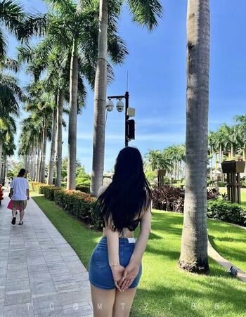 Boduoyejieni 妮妮子