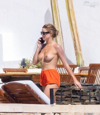 Full leaked Brooks nader page private onlyfans photo