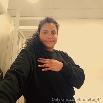 brunette_44