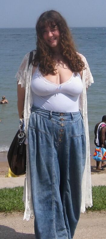 Full leaked Aleksasweetie/ private onlyfans photo