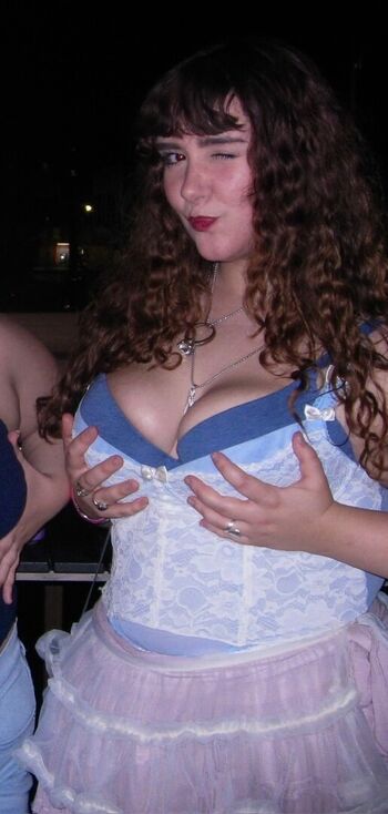 Full leaked Aliza/ private onlyfans photo