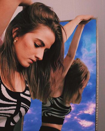 Caitlin Marie Reacts