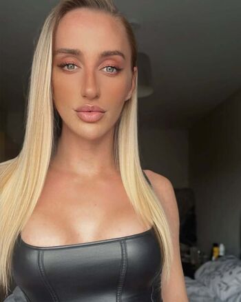 Full leaked Calliekingx private onlyfans photo