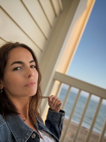 Camilla Belle