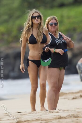 Full leaked Carmen electra  page private onlyfans photo