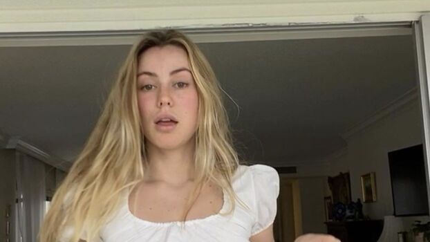 Full leaked Caroline calloway private onlyfans photo