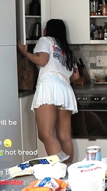 Full leaked Carolinekwan page private onlyfans photo