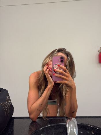 Full leaked Cary gutin private onlyfans photo