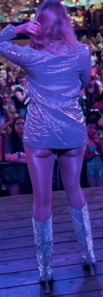 Charity Eden / Taylor Swift Impersonator