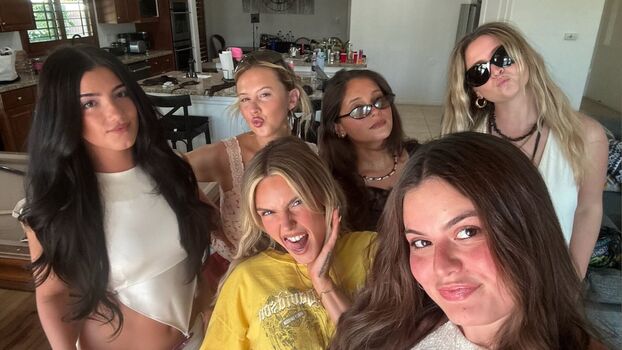 Full leaked Charli d amelio page private onlyfans photo