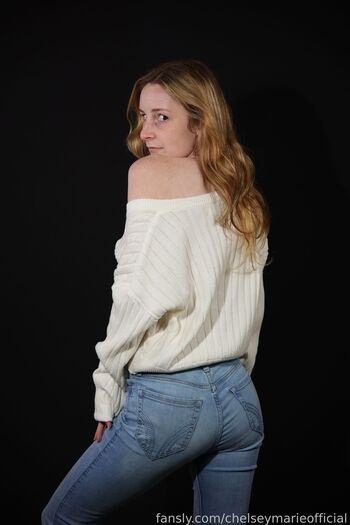 chelseymarieofficial