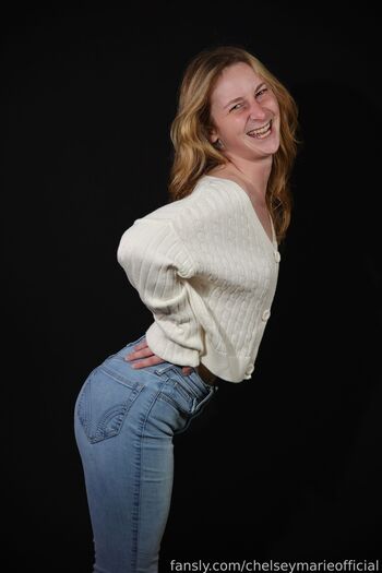 chelseymarieofficial
