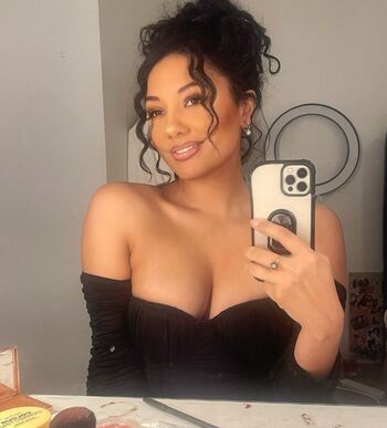 Full leaked Chian reynolds private onlyfans photo