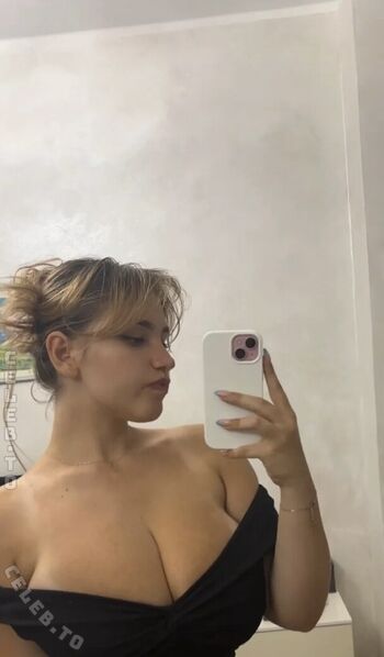 Full leaked Chiri francesca private onlyfans photo