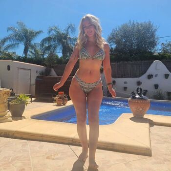 Full leaked Chloxxhill private onlyfans photo