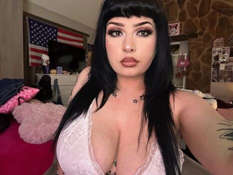 Full leaked Misslikepie/ private onlyfans photo