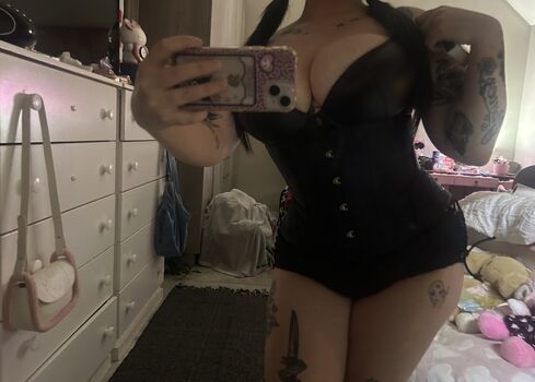 Full leaked Yui xo/ private onlyfans photo