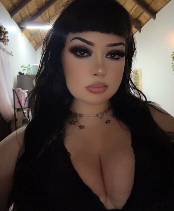 Full leaked Blurredfaces/ private onlyfans photo