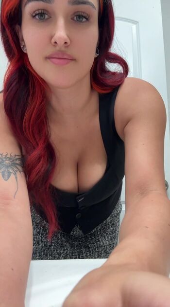 Full leaked Cinnamoon alien private onlyfans photo