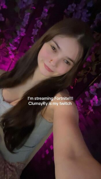 Full leaked Clumsyori private onlyfans photo