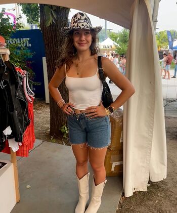 Full leaked Courtney sarault page private onlyfans photo