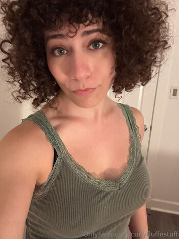curlyfluffnstuff