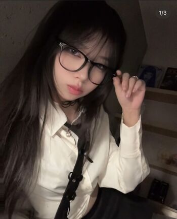 Full leaked Dearaie private onlyfans photo