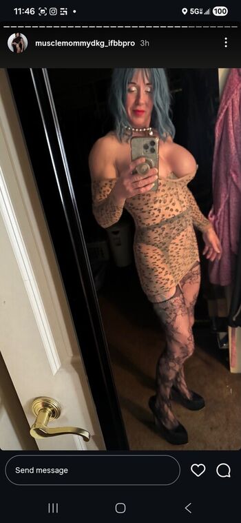 Full leaked Debbie grass page private onlyfans photo