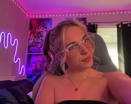 Full leaked Defnotdes private onlyfans photo