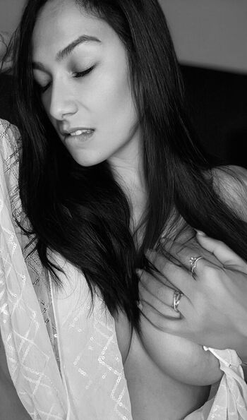 Full leaked Delila dez claw private onlyfans photo