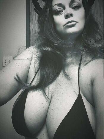 Full leaked Diane andrews private onlyfans photo