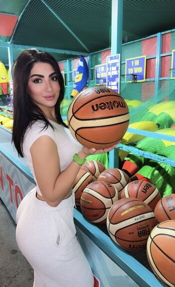 Full leaked Dinadiry private onlyfans photo