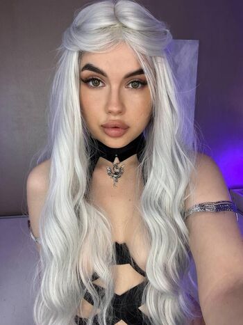 Full leaked Divaishername private onlyfans photo