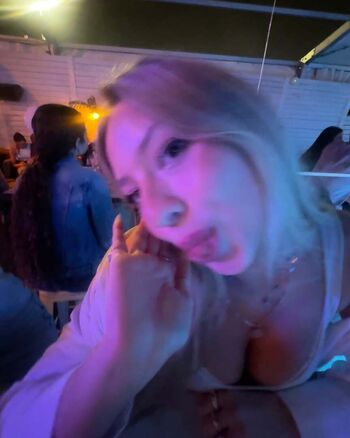 dkdianakandelis / diana kandelis