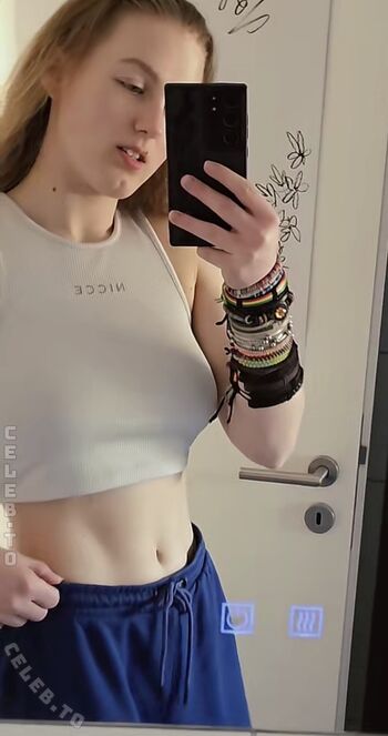 Full leaked Einfachnurchristiinaa private onlyfans photo