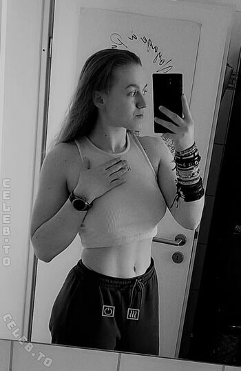 Full leaked Einfachnurchristiinaa private onlyfans photo