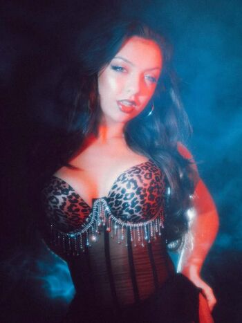 Full leaked Ellie jolly private onlyfans photo