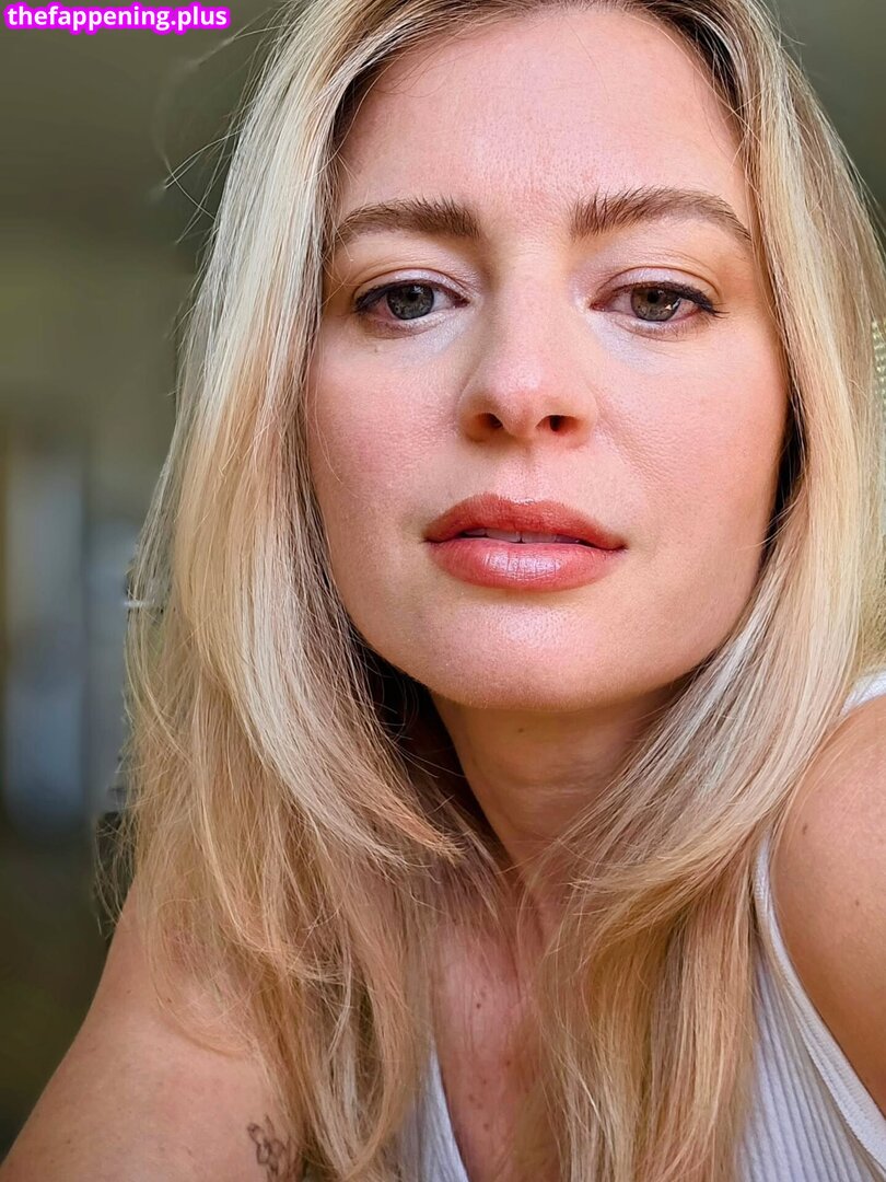 Elyse Willems