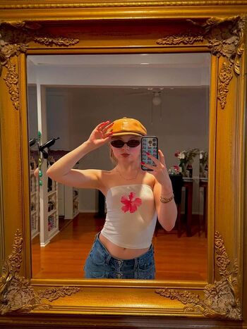 Full leaked Em august page private onlyfans photo