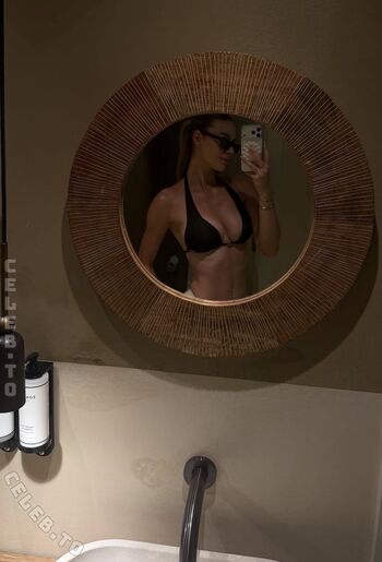 Full leaked Emilia bte private onlyfans photo