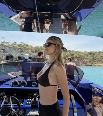 Full leaked Emilia bte private onlyfans photo