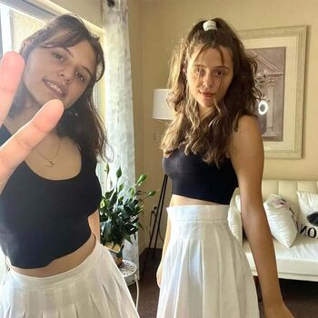 Full leaked Emilie y estephany private onlyfans photo