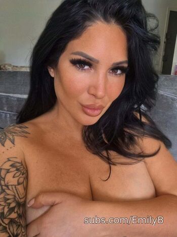 Full leaked Emily banfield private onlyfans photo