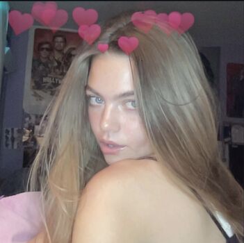 Full leaked Emma beardsley page private onlyfans photo