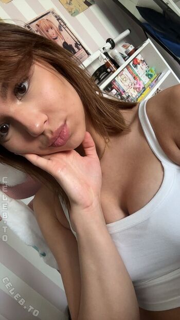 Full leaked Emmilovscats private onlyfans photo