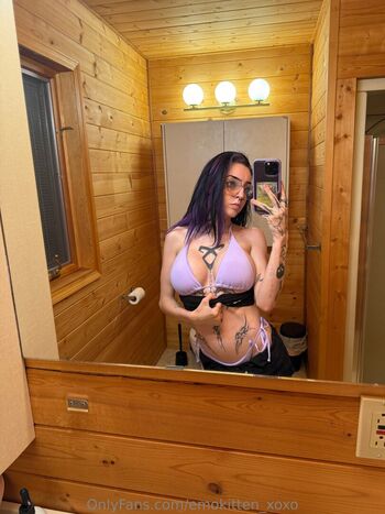 emokitten_xoxo