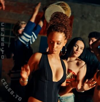 Full leaked Zeanichlo/ private onlyfans photo