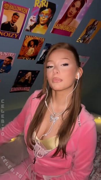 Full leaked Kaeliascorch/ private onlyfans photo