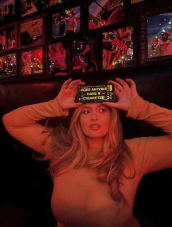 Full leaked Erinmhk page private onlyfans photo